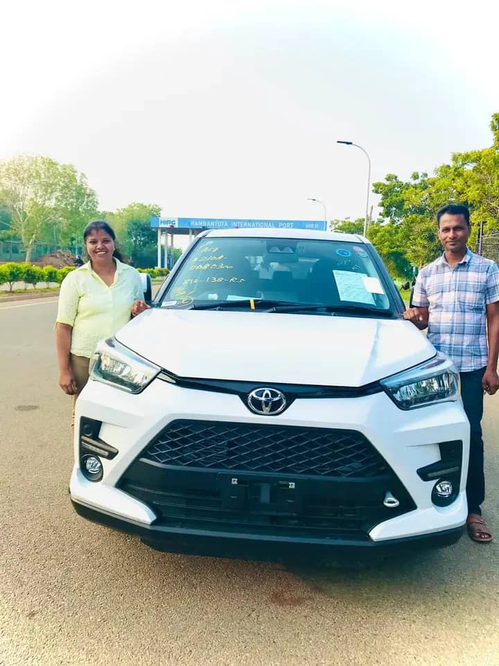 Genuine Automobiles customer with a delivered vehicle, photo 40