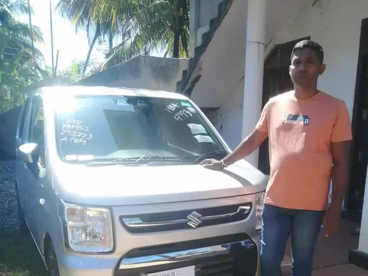 Genuine Automobiles customer with a delivered vehicle, photo 41
