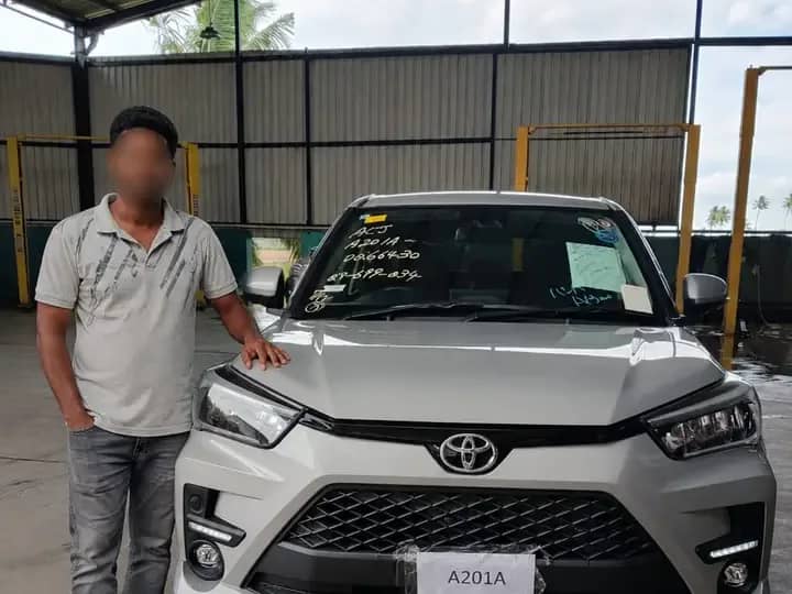 Genuine Automobiles customer with a delivered vehicle, photo 42